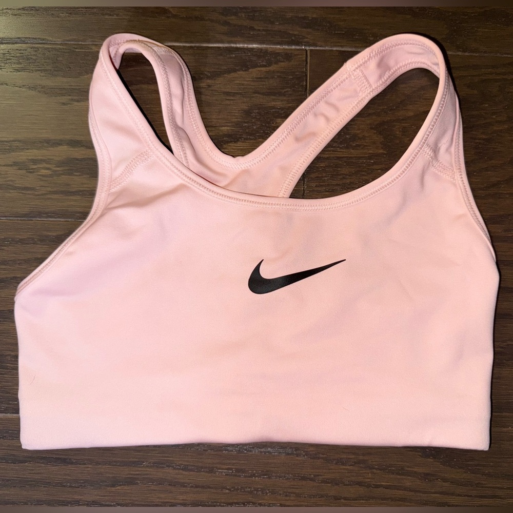 Nike Swoosh Medium Support Sports Bra